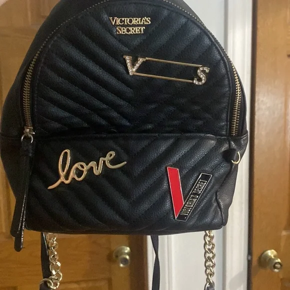 Backpack - Picture 2 of 2